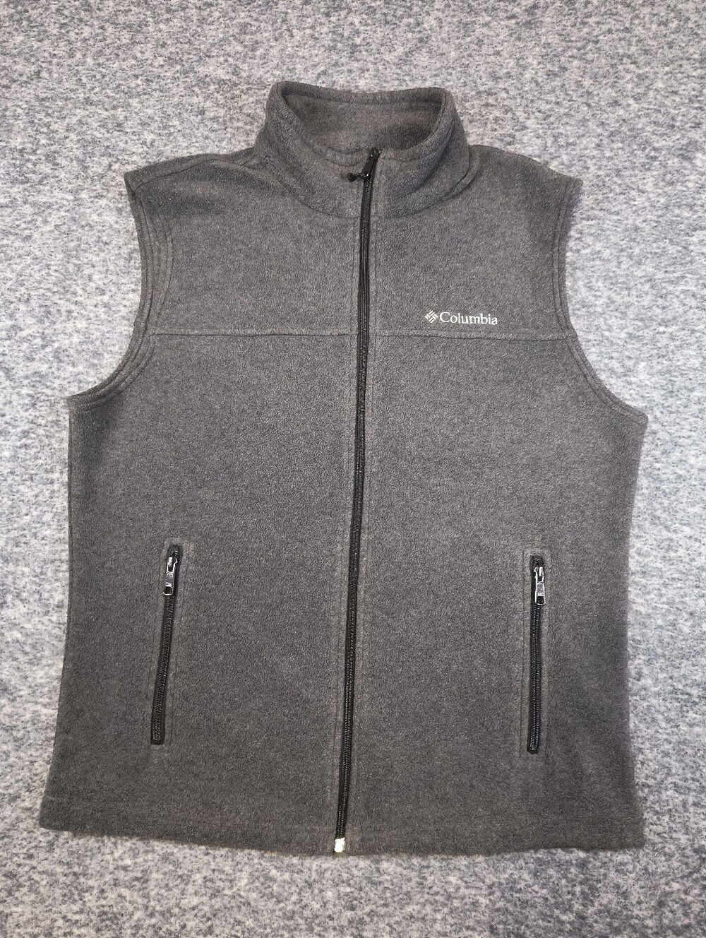 Columbia gray fleece vest, men's medium